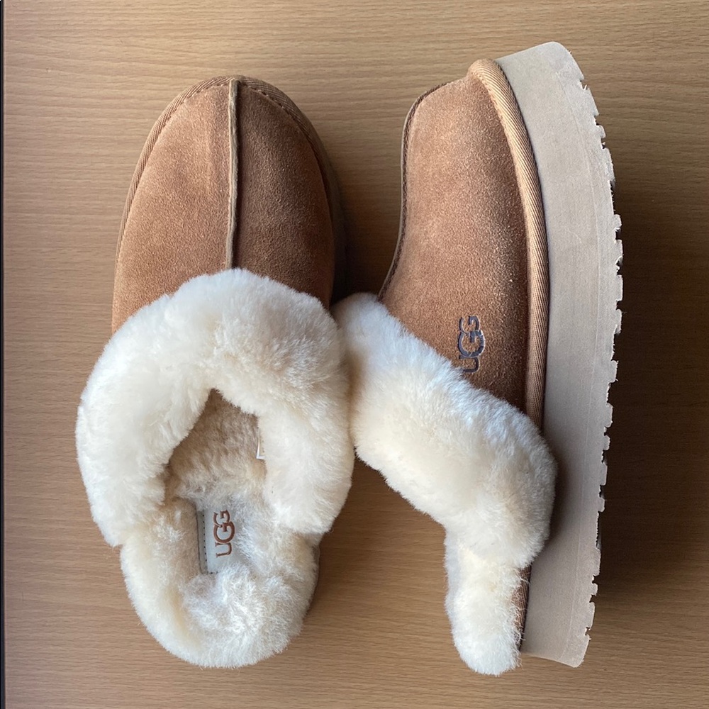 UGG Women's Platform Slippers in Tan and Cream